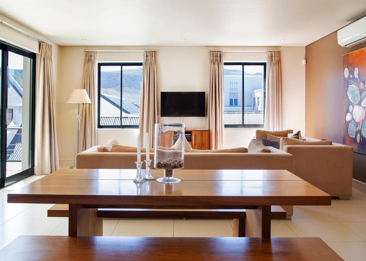 Marine Square Luxury Suites Hermanus Dış mekan fotoğraf